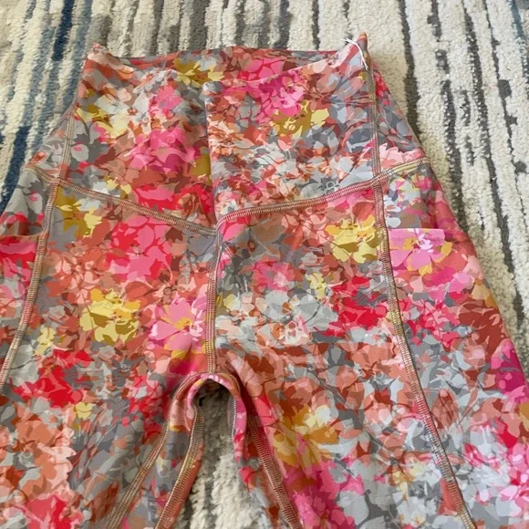 Lululemon Leggings Womens 4 Floral High Rise Gym & Running - Picture 3 of 5